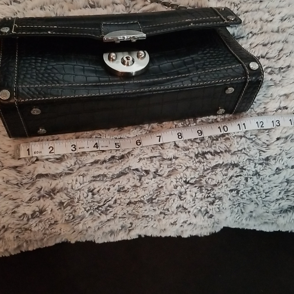 Black women alligator print hand bag. Very good conditions. No defects - Picture 8 of 10